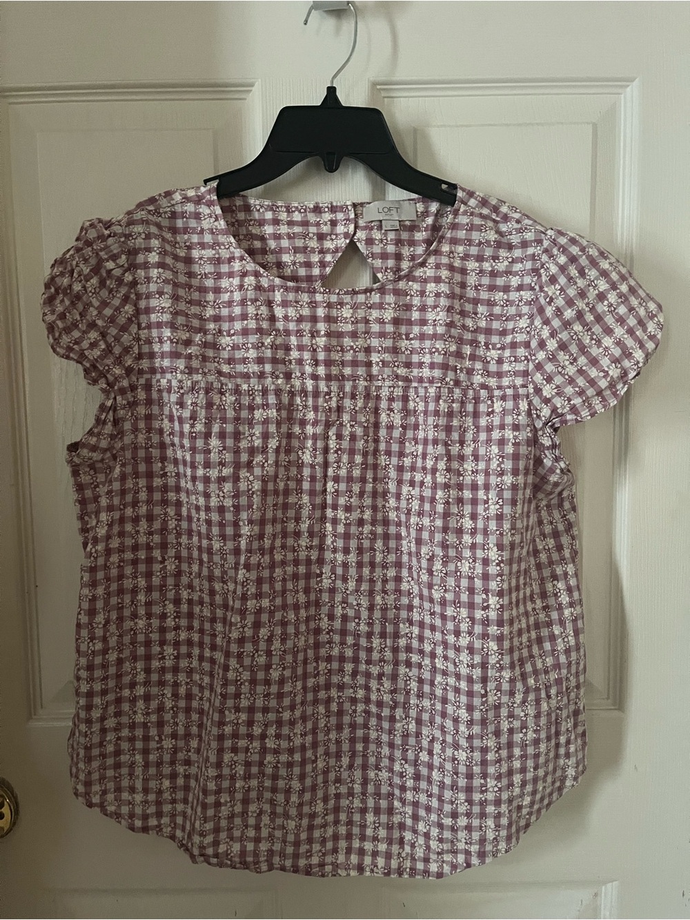 LOFT Mauve Gingham Keyhole Puff-Sleeve Blouse